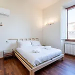 Duomo Elegante Apartment *